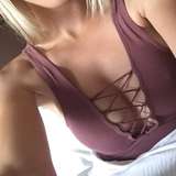 elle210 from onlyfans