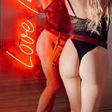 vanessabuildsxo from onlyfans